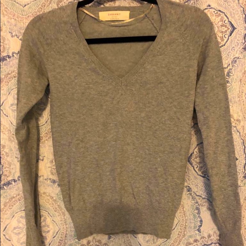 Comfy grey zara knit vnexk sweater